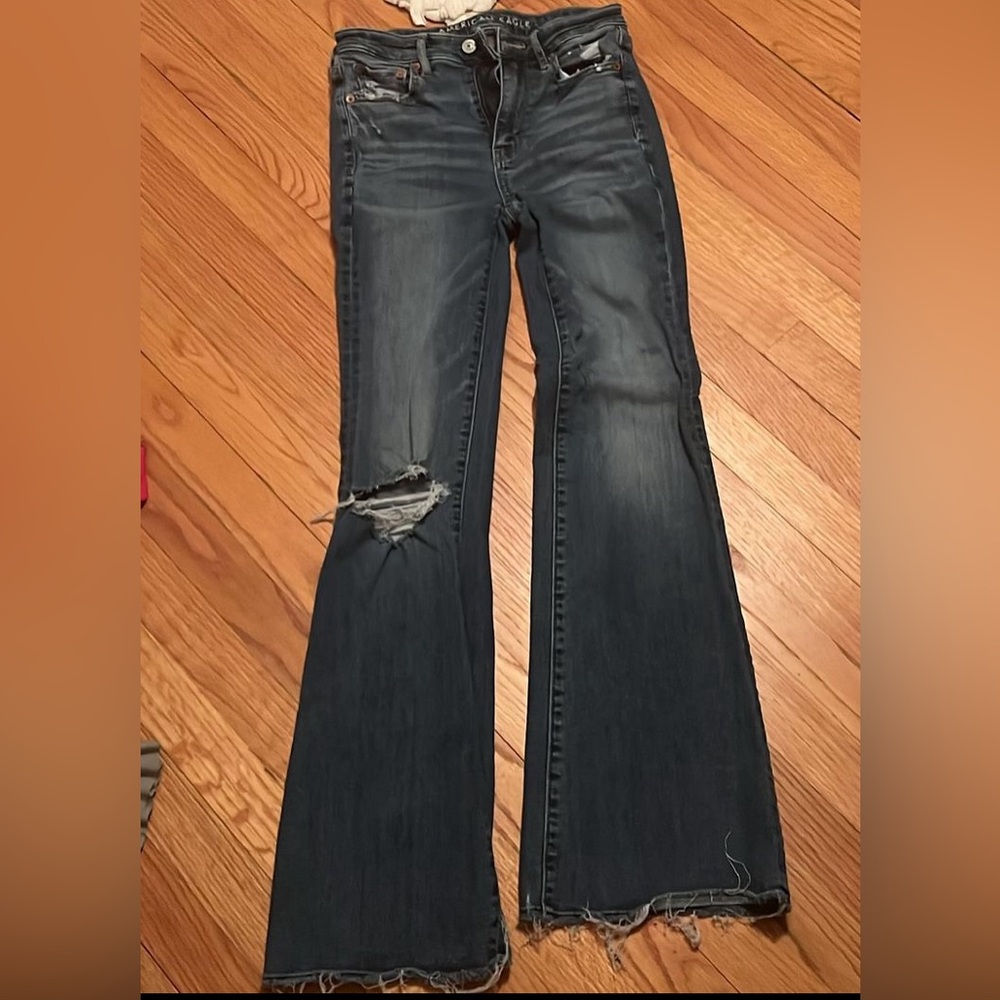 American eagle jeans!